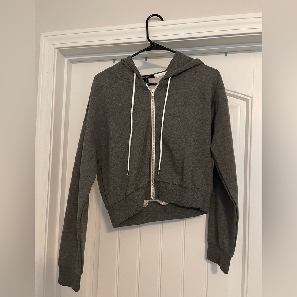 Grey cropped hoodie